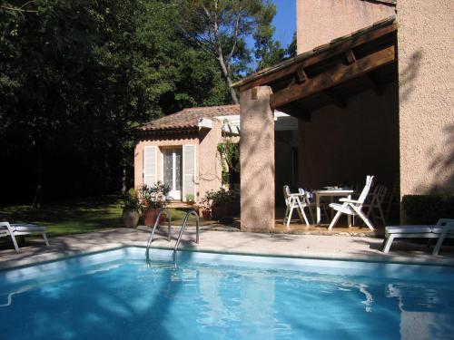 Maison Proche d'Aix-en-Provence gîte à louer Belcodène
