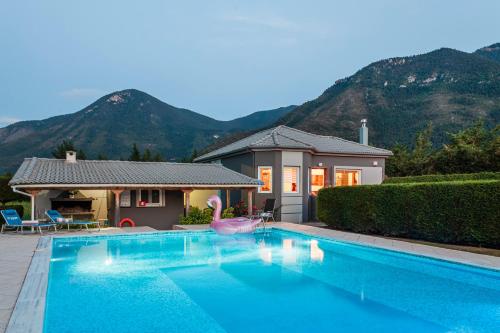 Villa Stymfalia - Luxury Mansion with Private Pool