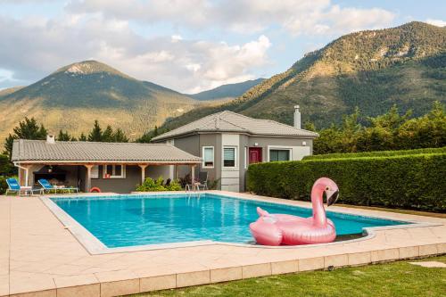 Villa Stymfalia - Luxury Mansion with Private Pool
