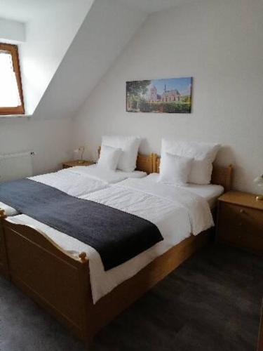Weingut Licht-Stadtfeld 2.4km von Osann-Monzel entfernt