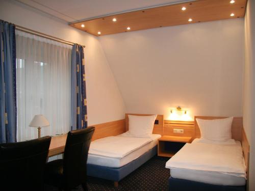 Business Double Room (1 Adult)