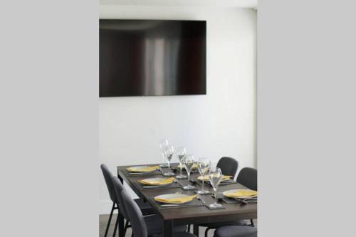24 Breakwaters - Sandown