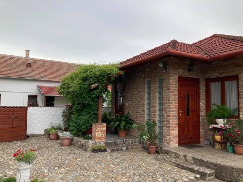  Sétány Apartman-és Vendégház, Ferienwohnung in Tiszafüred