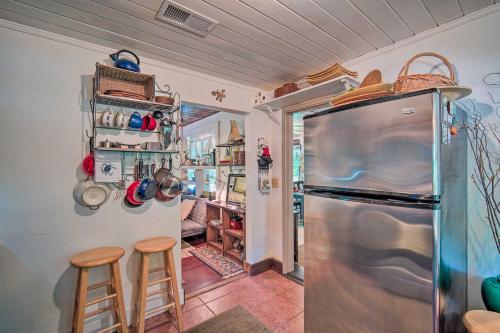 Dogwood Cottage Enchanting Fairhope Escape - image 7