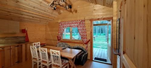 Létesítmények, Jarve Cottages in Tehumardi