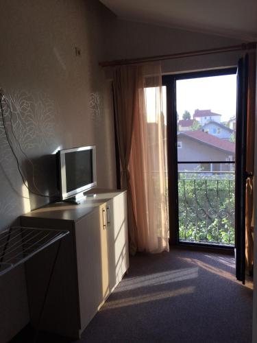 Double Room image 4