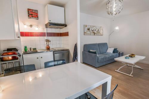 Bright studio at the doors of Paris in Les Lilas - Welkeys photo 4