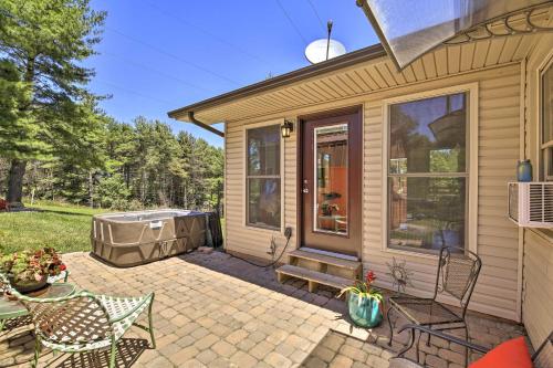 Nature Escape in Wytheville with Covered Porch! in Wytheville, USA