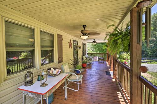 Nature Escape in Wytheville with Covered Porch! in Wytheville, USA