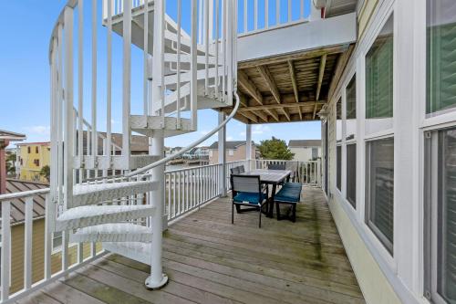 Sunset Serenity in Sunset Beach with private pool elevator pool table and space for 14 guests - image 9