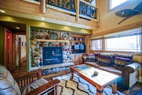 Saddle Creek 1755 Colorado
