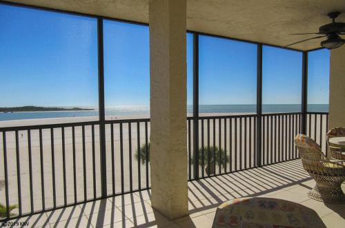 Carlos Pointe 421 by Kathy Nesbit Vacations - image 5