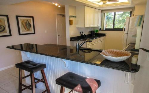 Carlos Pointe 211 by Kathy Nesbit Vacations - image 5