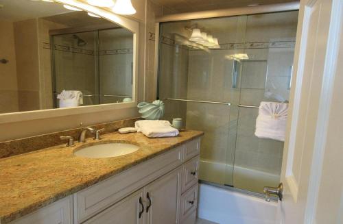 Carlos Pointe 211 by Kathy Nesbit Vacations - image 9