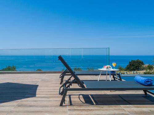 Brand new Villa Lefka with private pool at Platies in Elios Proni