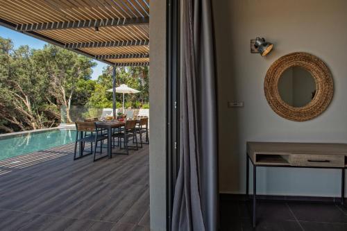 Brand new Villa Lefka with private pool at Platies in Elios Proni