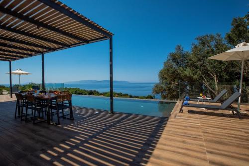 Brand new Villa Lefka with private pool at Platies in Elios Proni