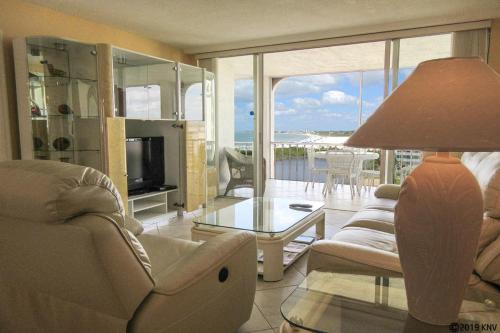 Creciente 913N by Kathy Nesbit Vacations