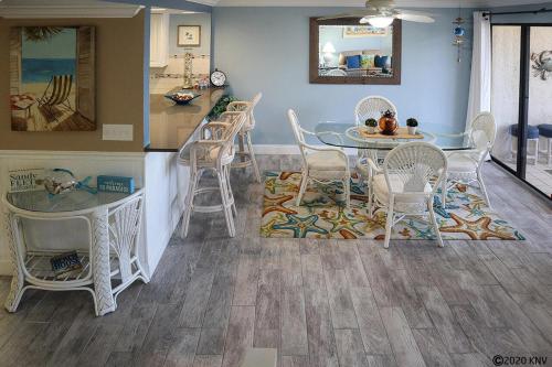 Santa Maria 103 by Kathy Nesbit Vacations
