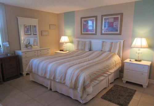 Estero Beach & Tennis 204B by Kathy Nesbit Vacations - image 10