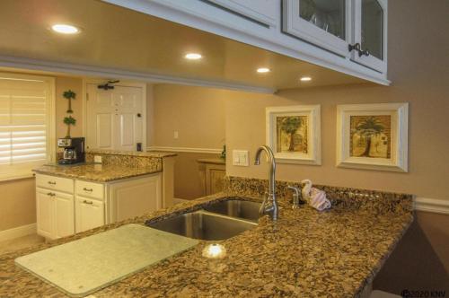 Eden House 603 by Kathy Nesbit Vacations - image 6