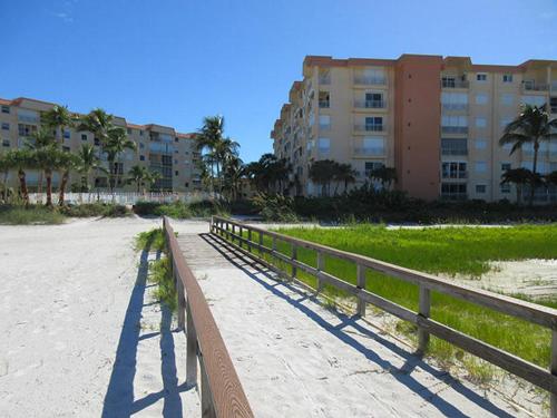 Leonardo Arms 601 by Kathy Nesbit Vacations - image 3