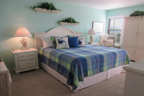 Eden House 402 by Kathy Nesbit Vacations - image 12