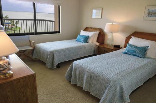 Harbour Pointe North 725 by Kathy Nesbit Vacations - image 11