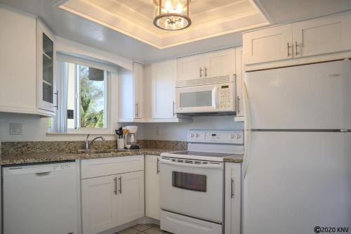 Estero Sands 202 by Kathy Nesbit Vacations - image 9