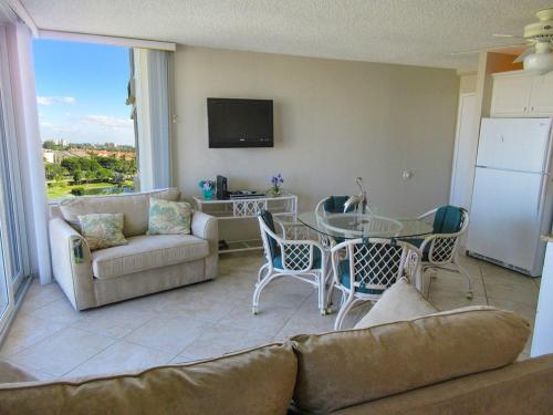 Estero Beach & Tennis 801A by Kathy Nesbit Vacations - image 11