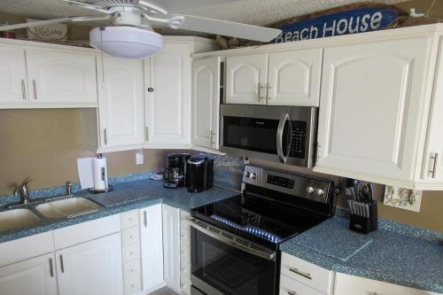 Estero Beach & Tennis 701B by Kathy Nesbit Vacations - image 6