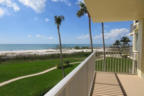 Estero Beach & Tennis 205A by Kathy Nesbit Vacations Florida