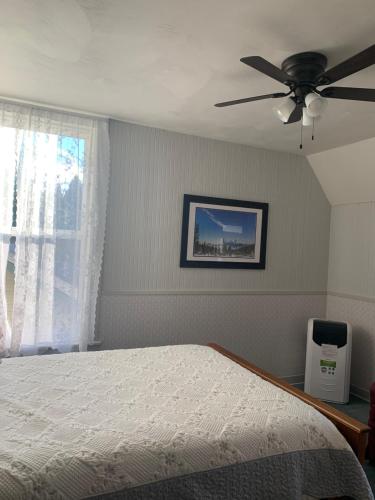 1 queen bed