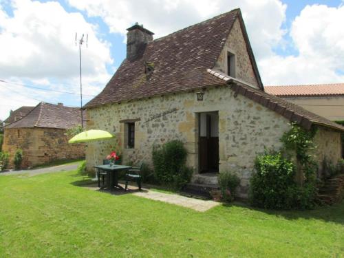 Gîte Hautefort, 2 pièces, 2 personnes - FR-1-616-164 - Location saisonnière - Hautefort