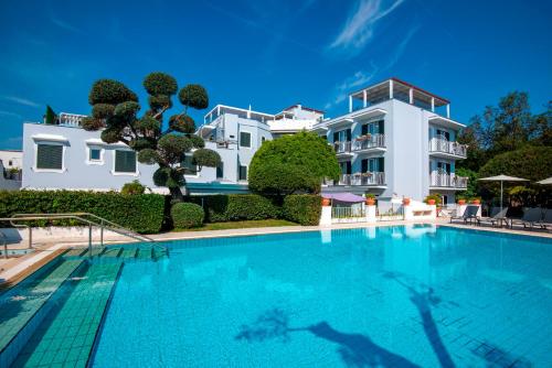 Hotel Villa Durrueli Resort & Spa - 수영장