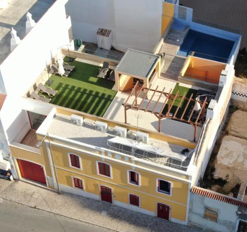 Casa Amarela Guesthouse 2