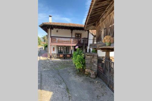 CASA CARMEN Respira Asturias, respira naturaleza. - Caño