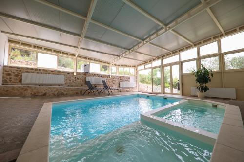 Swimming pool, Hotel Murter in Murter