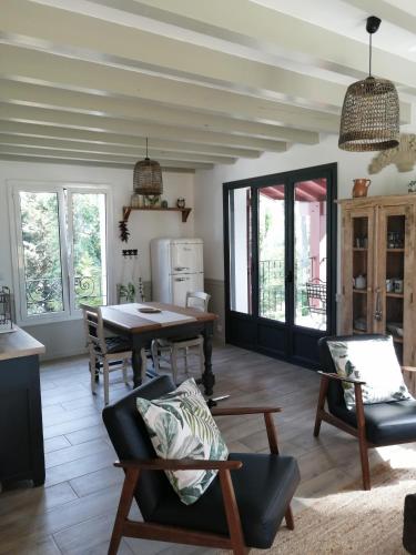 virtuve, La Petite Maison de la Villa Xaran Erdian in Espelette