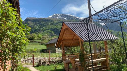 Tampilan eksterior, Guest House Ulaj in Virpazar