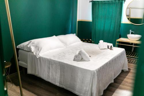 Superior Double Room image 7