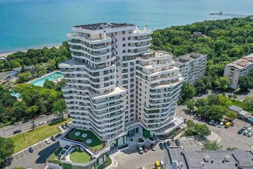 Luxury Apartments Alix Burgas