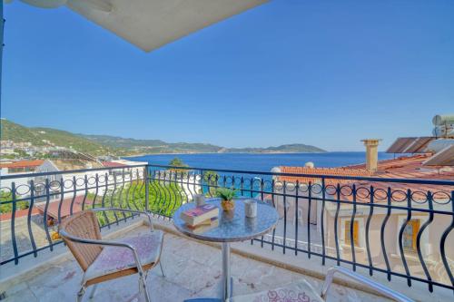  Serena Apartment in Kaş