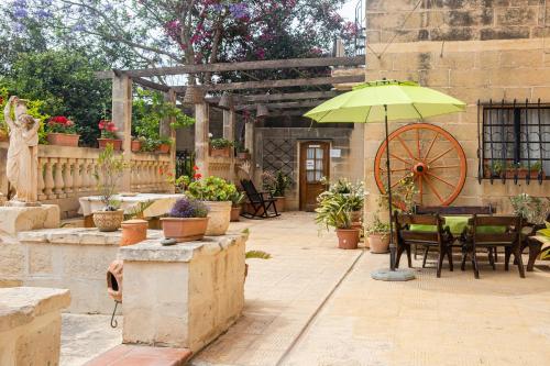 Ta' Bertu Host Family Bed & Breakfast - image 8
