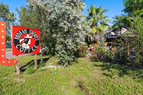 Perfect Ppace for a getaway spacious one bedroom sleeps four MP410 - image 9