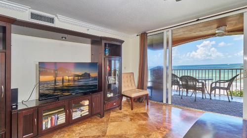 Spectacular ocean front corner unit with amazing views of that will sleep up to eight LC210 - main image