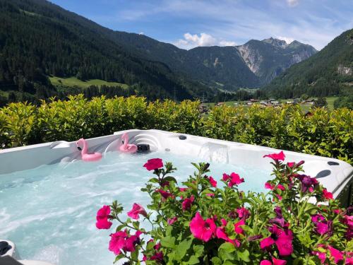 Alpenburg Bergparadies Apartments - Wald am Arlberg