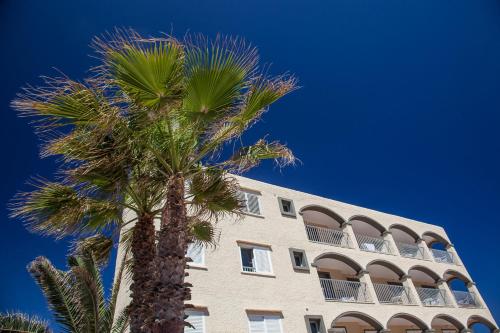 Zodiac Apartments - image 10