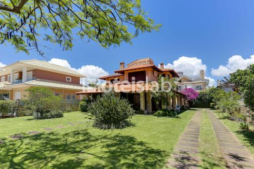 Casa para 10 pessoas a 150m da praia - C130