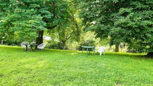Garden, Appartement charmant Orgnac-sur-Vezere avec jardin et parking in Estivaux